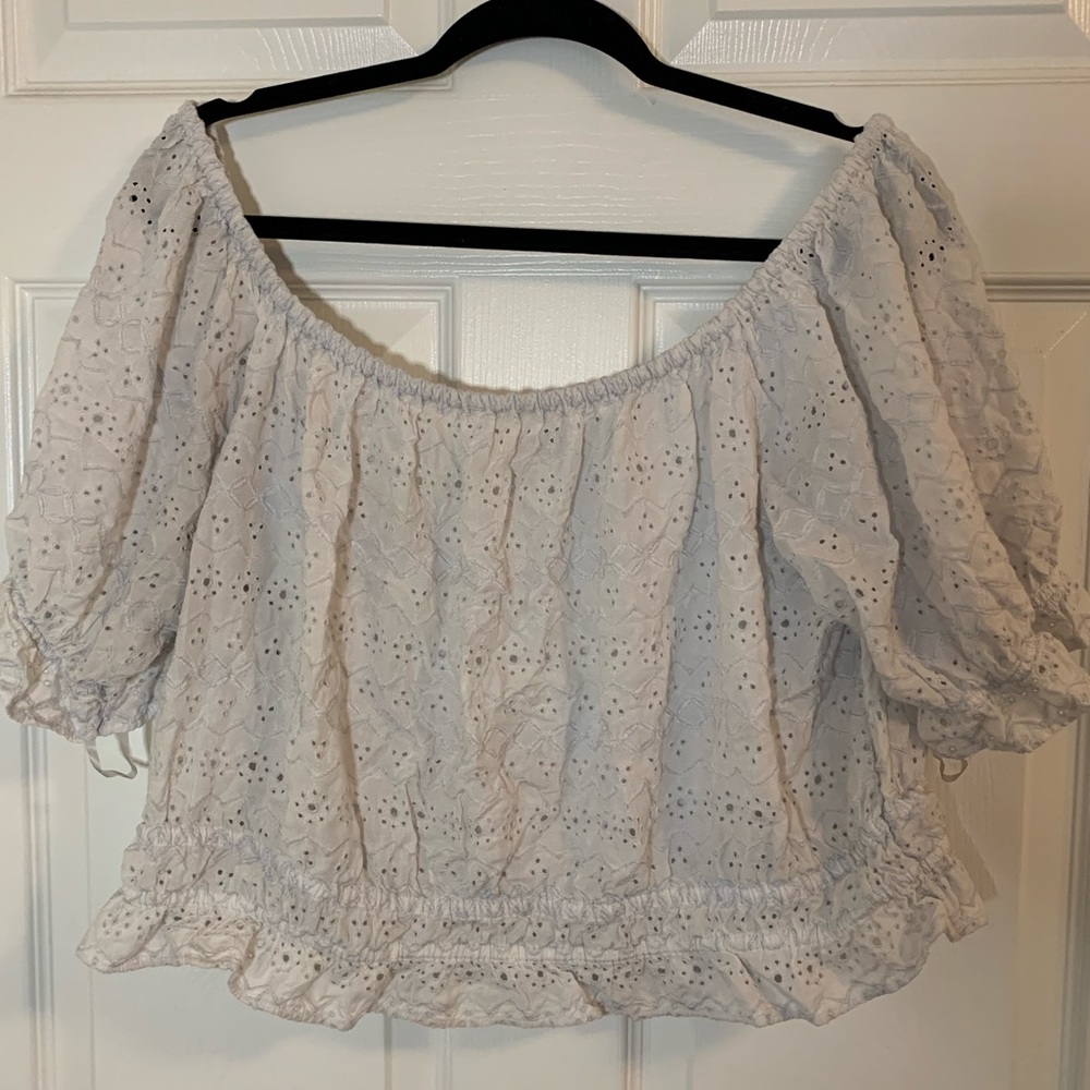 AE Eyelet Crop Top